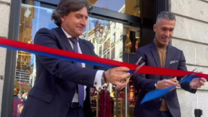 Barcelona otvorila fan shop u srcu Madrida pa uz ime Realove legende uputila provokaciju