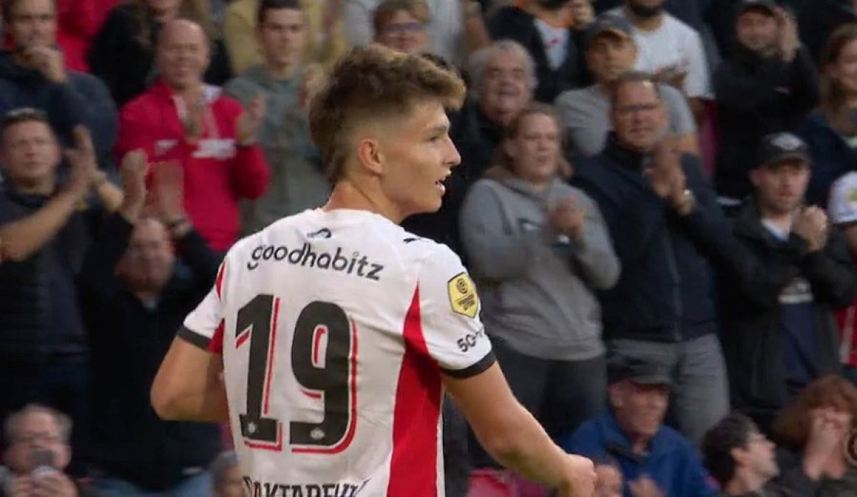 Kakvog dragulja ima Bosna i Hercegovina! Esmir Bajraktarević zabio i drugi gol protiv Groningena Kakvog dragulja ima Bosna i Hercegovina! Esmir Bajraktarević zabio i drugi gol protiv Groningena