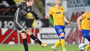 Sve dao na fudbal, srednju školu završio vanredno, a sada je najbolji bh. strijelac u Evropi