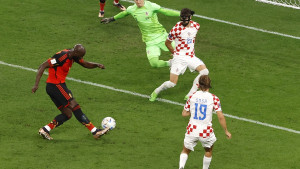 Hrvatska kroz iglene uši u osminu finala, Maroko živi svoju bajku 