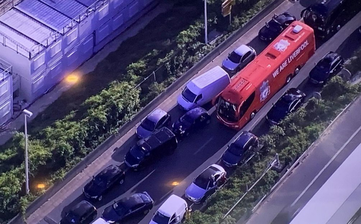 Nevjerovatan propust francuske policije: Autobus Liverpoola kasnio čak 20 minuta!