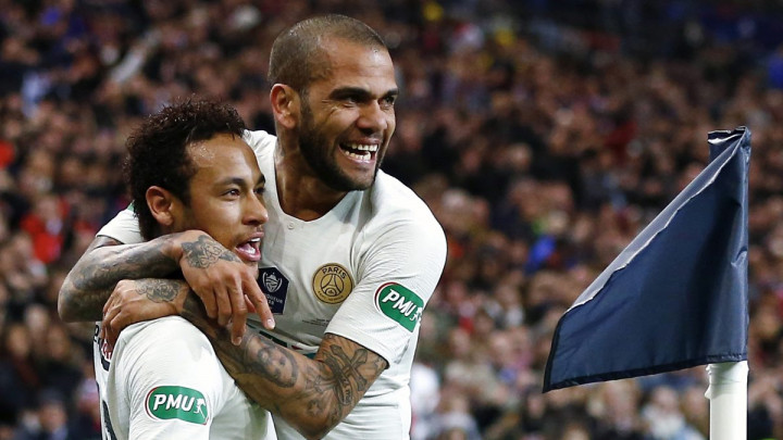 Brazilci otkrivaju zašto Dani Alves još nije potpisao produženje saradnje sa PSG-om