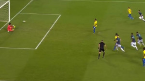 Gabriel Jesus se obrukao izvodeći penal protiv Argentine, Messi to kaznio, iako je i on promašio