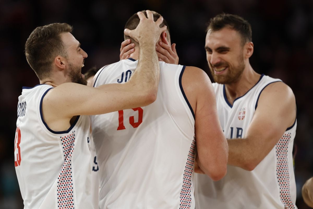 Nebojša Čović oduševio Srbiju: "Idemo kompletni na Eurobasket!" Nebojša Čović oduševio Srbiju: "Idemo kompletni na Eurobasket!"