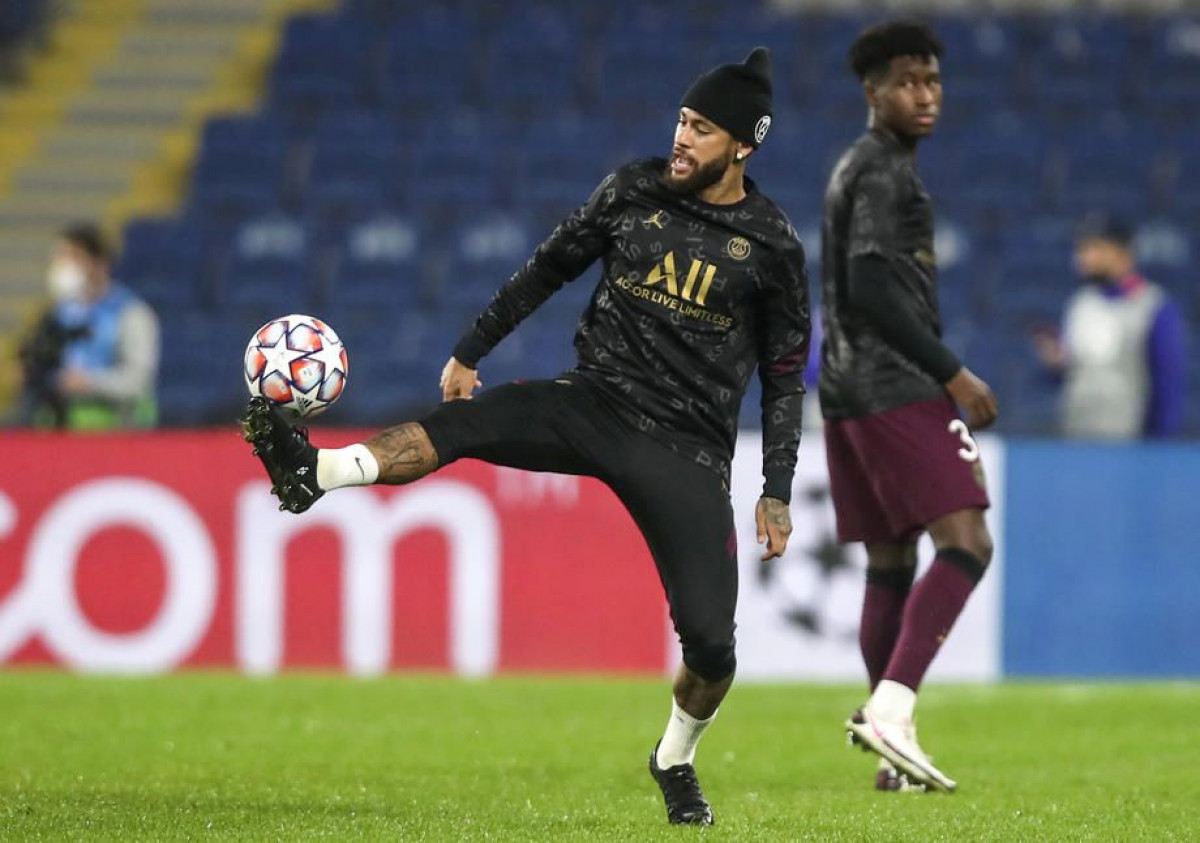 Neymar o svojoj želji obavijestio sportskog direktora PSG-a Neymar o svojoj želji obavijestio sportskog direktora PSG-a