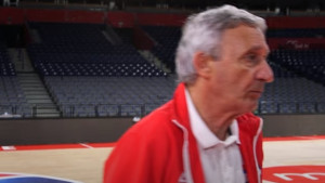 Pešiću nije padalo na pamet ponovi bilo šta: Okrenuo se i hladnokrvno otišao