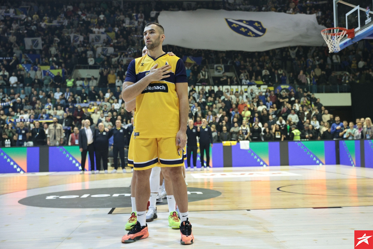 Prošlo ljeto su bili upiti, a ovo već stiže i transfer: Kenan Kamenjaš "otvorio" vrata Eurolige! Prošlo ljeto su bili upiti, a ovo već stiže i transfer: Kenan Kamenjaš "otvorio" vrata Eurolige!