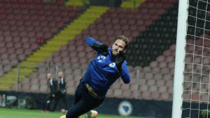Asmir Begović napustio reprezentativni kamp!