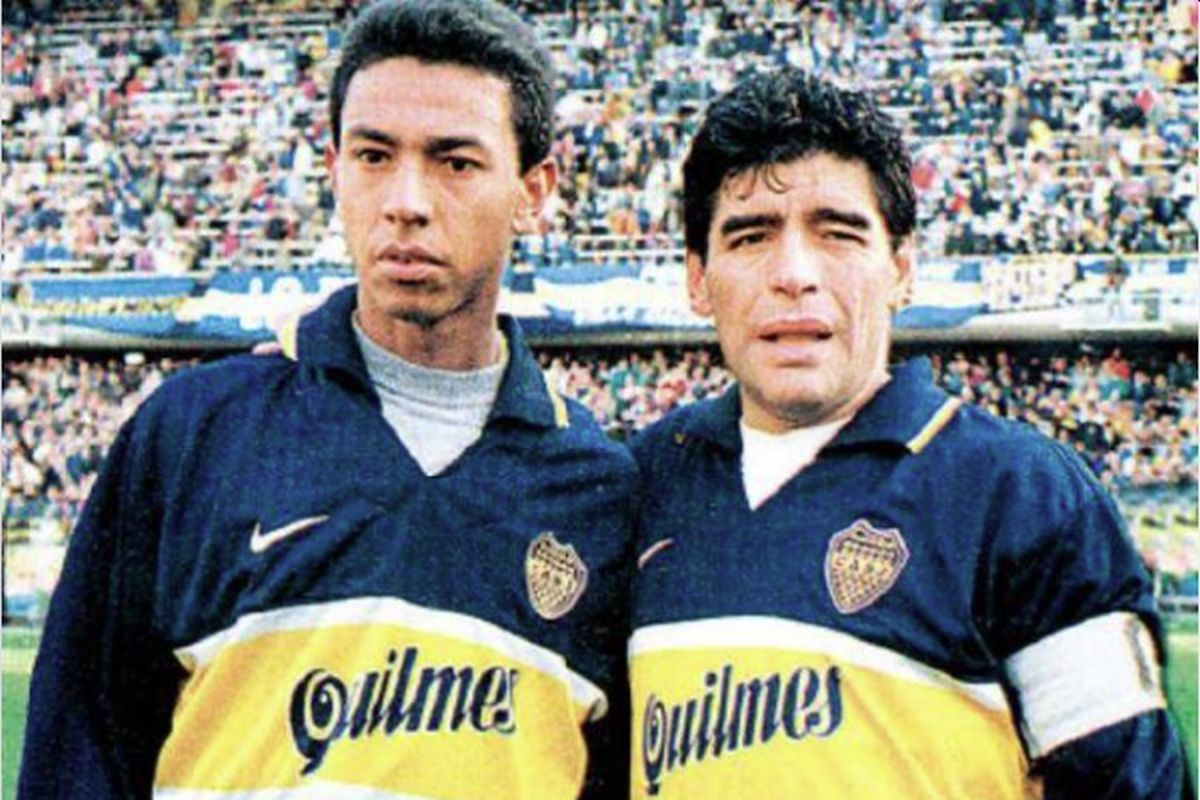 Maradonu je lako prepoznati, ali njegov saigrač sa fotografije je također bio čudo 