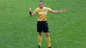 Italijan dijeli pravdu na duelu Mađarska - Bosna i Hercegovina