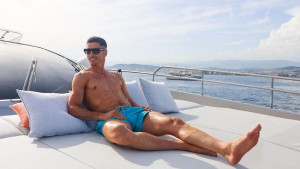 Lewandowski objavio fotografiju s jahte, a njegovi fanovi mislili da je to Cristiano Ronaldo
