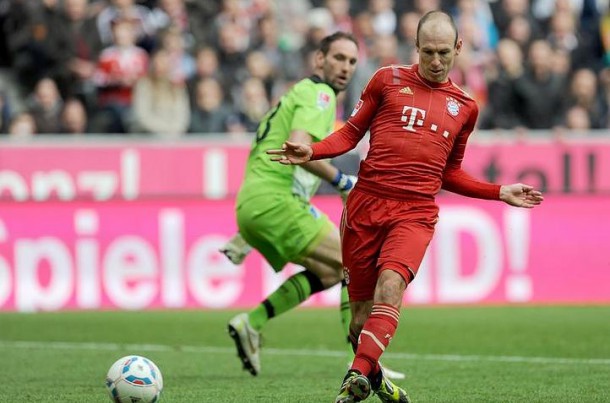 Robben prekrasnim golom doveo Bayern u vodstvo
