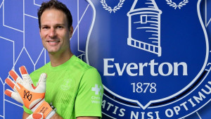 Asmir Begović potpisao za Everton!