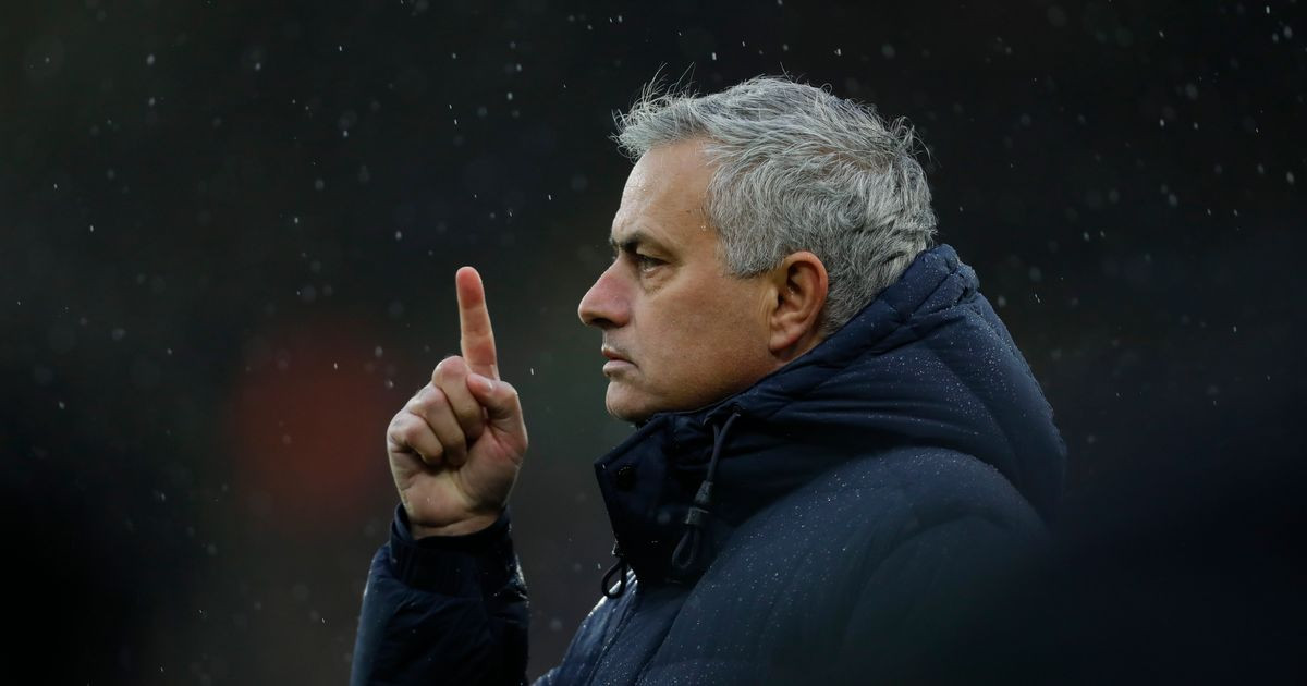 Mourinho na sav glas hvalio Wolvese: Četiri igrača su bila nezaustavljiva za nas Mourinho na sav glas hvalio Wolvese: Četiri igrača su bila nezaustavljiva za nas