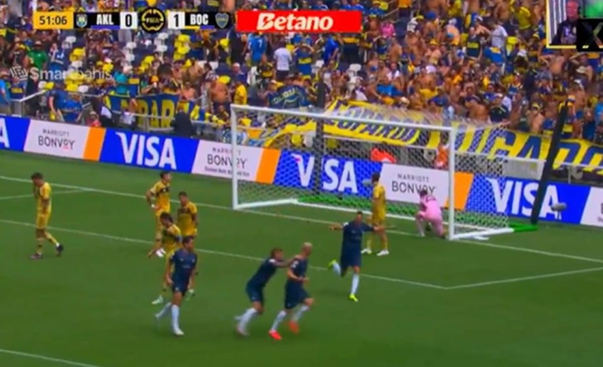 "Amateri" s Novog Zelanda zabili gol protiv Boce Juniors, pa utakmica odmah prekinuta "Amateri" s Novog Zelanda zabili gol protiv Boce Juniors, pa utakmica odmah prekinuta