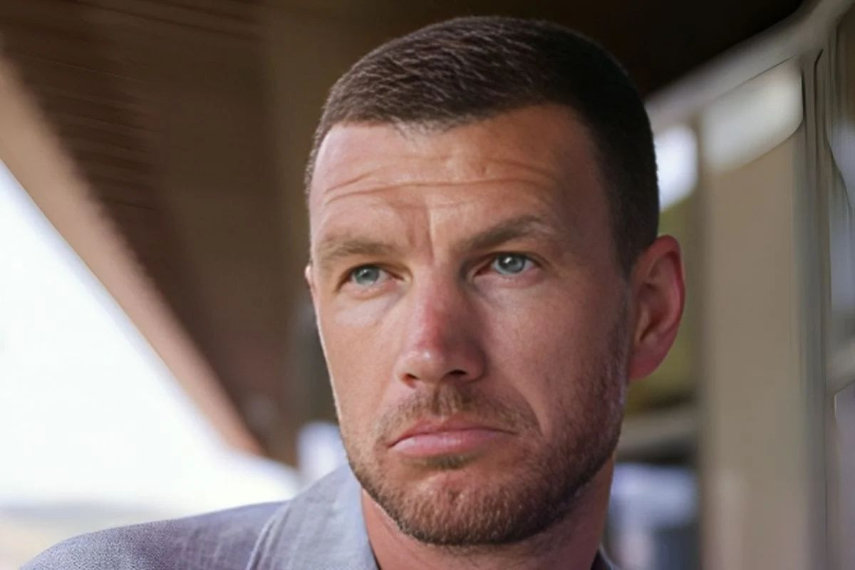 Edin Džeko je novo pojačanje Fiorentine! Edin Džeko je novo pojačanje Fiorentine!