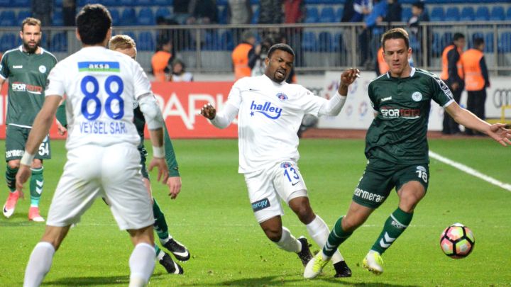 Hadžiahmetović pogodio u remiju Konyaspora