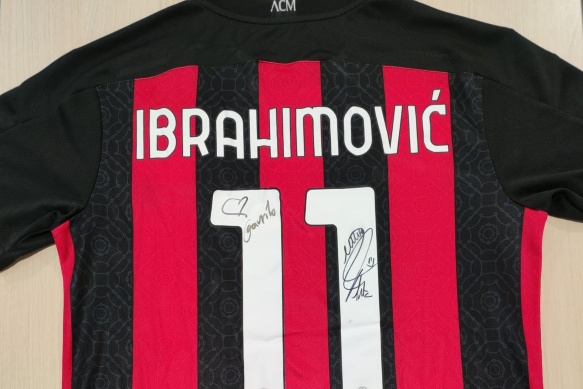 Još jedna svjetska zvijezda poslala Mozzartu dres – Ibrahimović za Gavrilovu pobjedu!