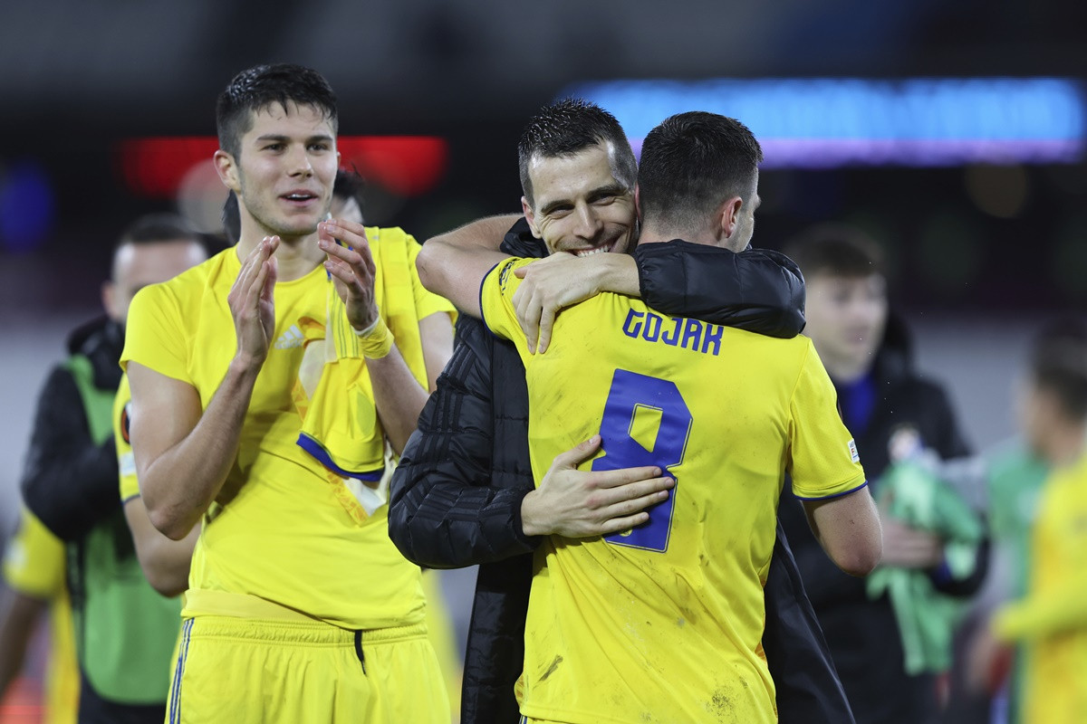 Bivši igrač GNK Dinamo stigao u redove (po)najvećeg rivala: "Jedno od najjačih gostovanja u ligi" Bivši igrač GNK Dinamo stigao u redove (po)najvećeg rivala: "Jedno od najjačih gostovanja u ligi"