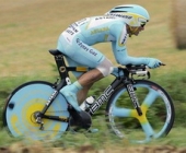 Vinokourov izbacuje Armstronga