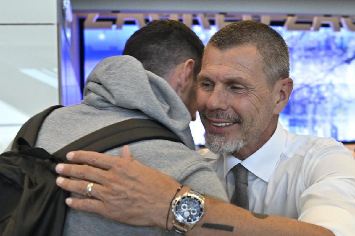 Dinamo će biti NATO - Na aerodromu Boban izgrlio čovjeka koji je rušio Barcu i Atletico Dinamo će biti NATO - Na aerodromu Boban izgrlio čovjeka koji je rušio Barcu i Atletico