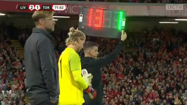 Kakvi su to navijači! Pogledajte kako je Karius dočekan na Anfieldu