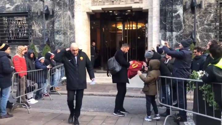 Dobrodušni Džeko ne zna reći "ne", pokazao je to i u Đenovi
