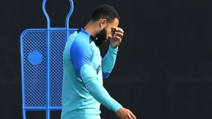 Depay otputovao na potpis za Atletico, Xavi mu na odlasku rekao samo jednu rečenicu