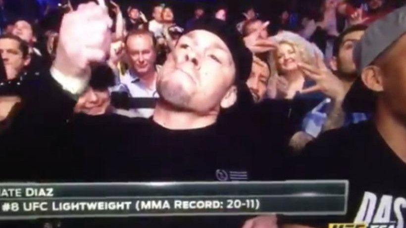 UFC borac se pojavio s džointom u emisiji uživo