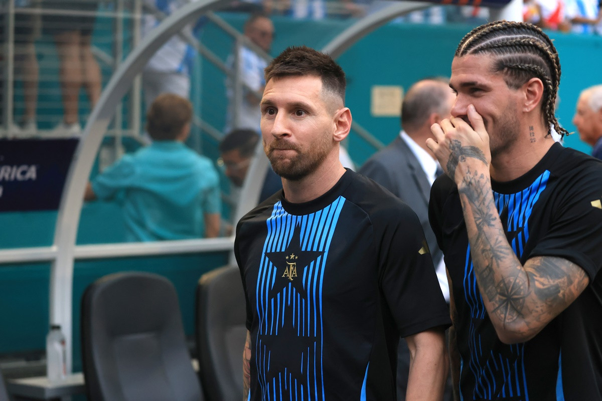 Messijeva panenka zamalo koštala Argentinu, a onda je Leo objasnio ko je i šta Emiliano Martinez Messijeva panenka zamalo koštala Argentinu, a onda je Leo objasnio ko je i šta Emiliano Martinez