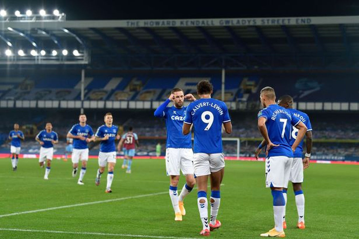 Everton želi nastaviti sjajan niz, očekuje se spektakl u duelu Leedsa i Cityja