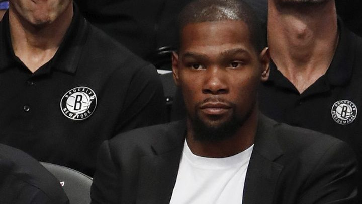 Dok drugi žongliraju toalet papirom, Kevin Durant je našao mnogo bolju zabavu u izolaciji