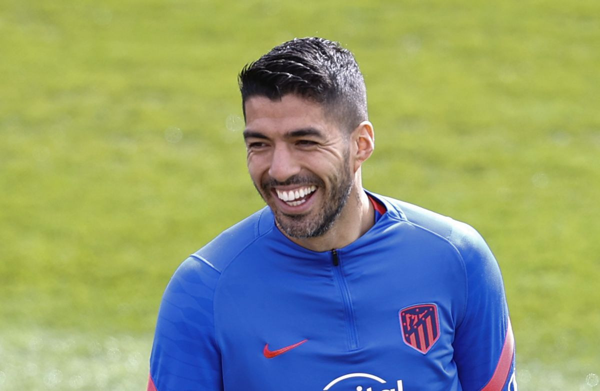 Luis Suarez konačno "prelomio" i odlučio gdje će nastaviti karijeru Luis Suarez konačno "prelomio" i odlučio gdje će nastaviti karijeru