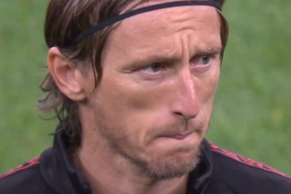 Modrić ušao u historiju, pozdravilo ga 70.000 navijača, ali noć želi što prije zaboraviti Modrić ušao u historiju, pozdravilo ga 70.000 navijača, ali noć želi što prije zaboraviti