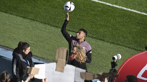Mbappe pred djecom priznao: "On je bolji od mene i jedini pravi idol navijačima Reala"
