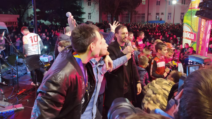 Posebne ovacije za Karačića: "Na ovom smo igralištu sve započeli..."