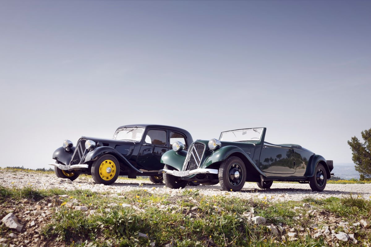 CITROËN slavi 90 godina modela Traction Avant CITROËN slavi 90 godina modela Traction Avant
