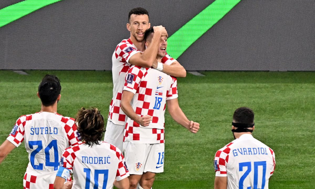 U VIP loži Maksimira uočena zvijezda, navijači uvjereni da će potpisati za Dinamo U VIP loži Maksimira uočena zvijezda, navijači uvjereni da će potpisati za Dinamo