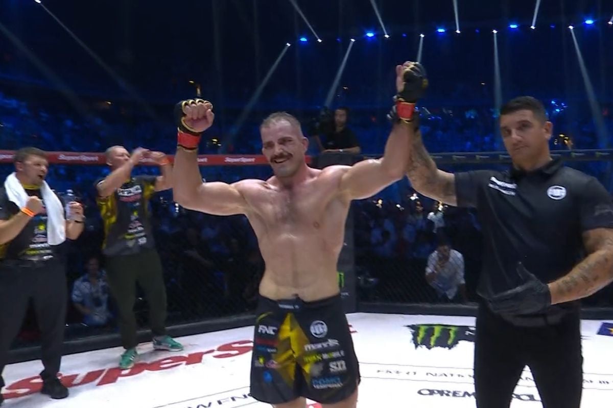 Darko Stošić u Zagrebu doživio najteži poraz karijere - Ivan Vitasović ga je prebio kao niko nikad! Darko Stošić u Zagrebu doživio najteži poraz karijere - Ivan Vitasović ga je prebio kao niko nikad!