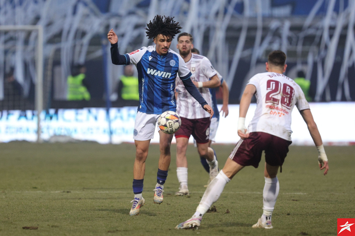 Al-Jaber komentarisao derbi: "Bila je teška utakmica, navijači su nam pomogli" Al-Jaber komentarisao derbi: "Bila je teška utakmica, navijači su nam pomogli"