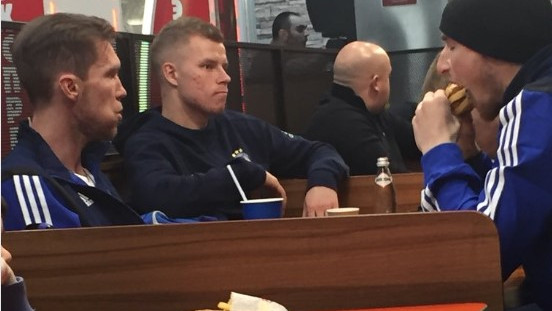 Kako se slavi pobjeda protiv Arsenala? Igrači Batea to rade na poseban način!