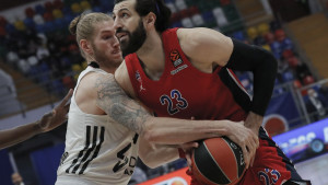 Poznati košarkaš ne želi ruski novac: Spakovao se i s porodicom odlazi iz Moskve