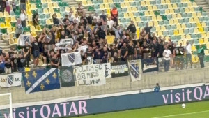 Navijači Bosne i Hercegovine se i na Kipru prisjetili Halida Bešlića 