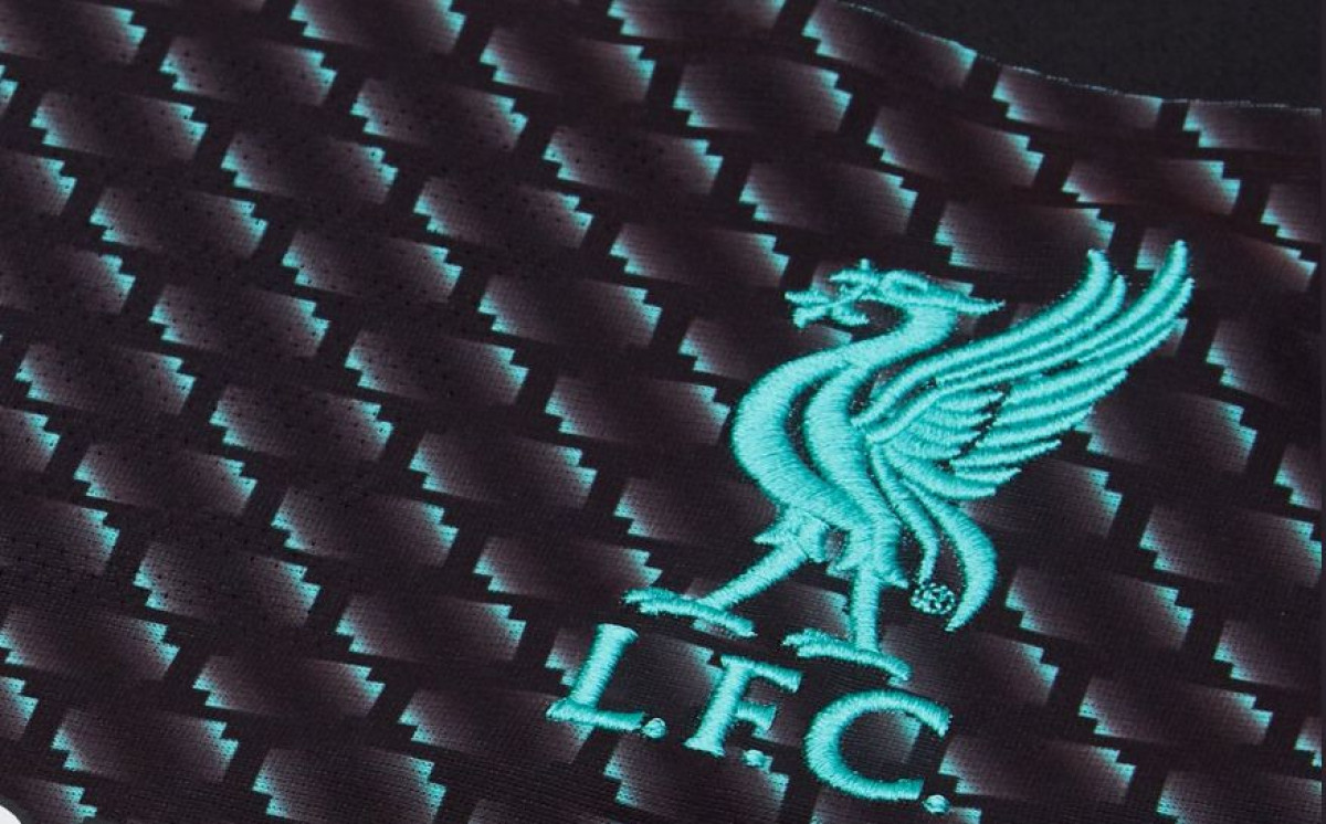 Liverpool predstavio treću garnituru dresova i oduševio navijače