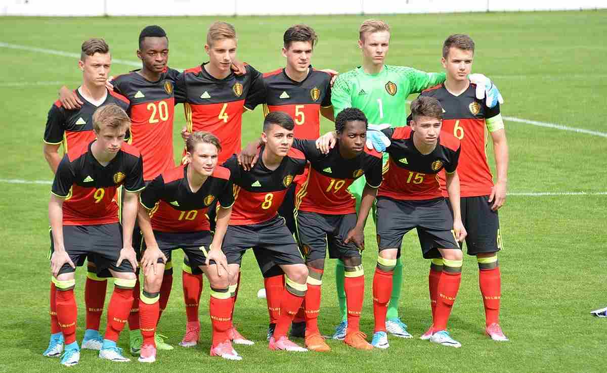 Mali Crveni đavoli, irska mašinerija i stari znanci - Danci