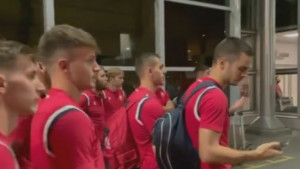 Delije dočekale igrače Zvezde nakon ispadanja, mnogi ostali iznenađeni njihovom reakcijom