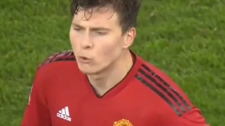 Igrač Uniteda u žestokoj raspravi urlao prema klupi Wolvesa: Jeb*** se kur**ni sinovi!