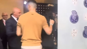 Ronaldov sin u "zabranjenom" dresu, Georgina u minjiću, a Cristiano se moli: "Bismillah..."