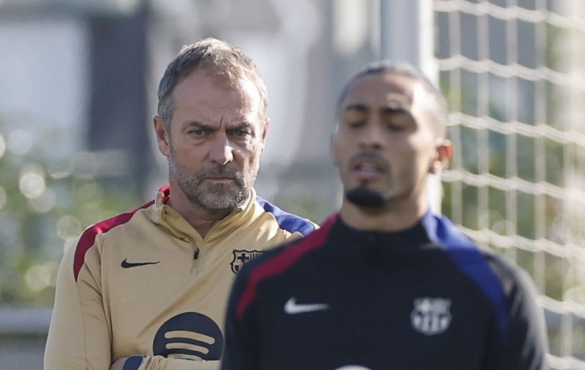 S njim nema zezanja: Flick otpisao trojicu igrača Barcelone, na ljeto sigurno napuštaju klub S njim nema zezanja: Flick otpisao trojicu igrača Barcelone, na ljeto sigurno napuštaju klub
