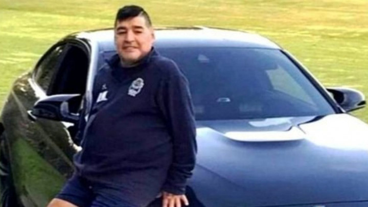 Maradona može šta hoće: Na "zvijer" od 200.000 ugradio rotacije i instalirao policijsku sirenu